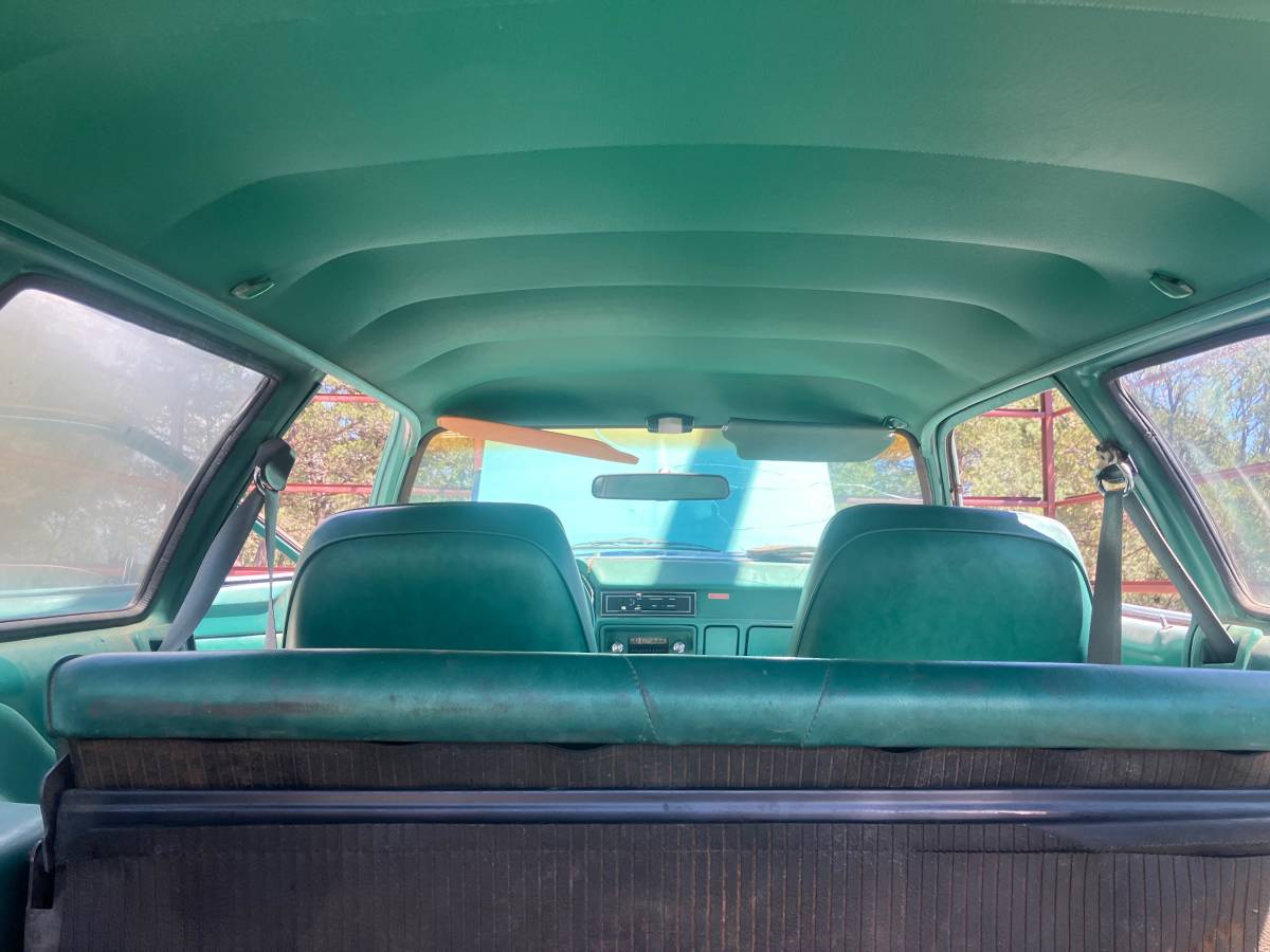 Ford-pinto-wagon-1977-green-5