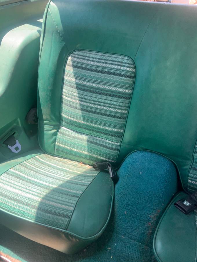 Ford-pinto-wagon-1977-green-9