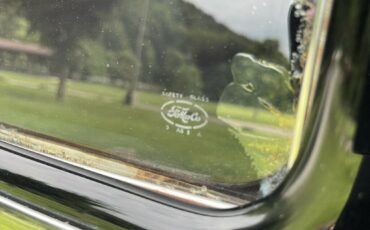 Ford-ranch-wagon-1953-black-17