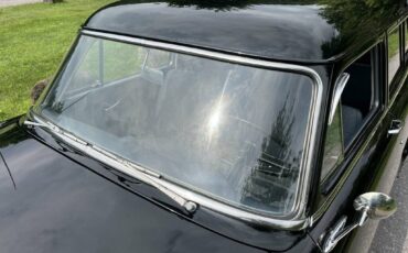 Ford-ranch-wagon-1953-black-19