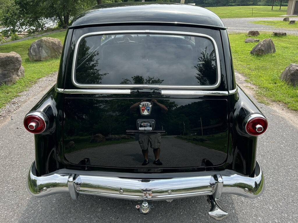 Ford-ranch-wagon-1953-black-3