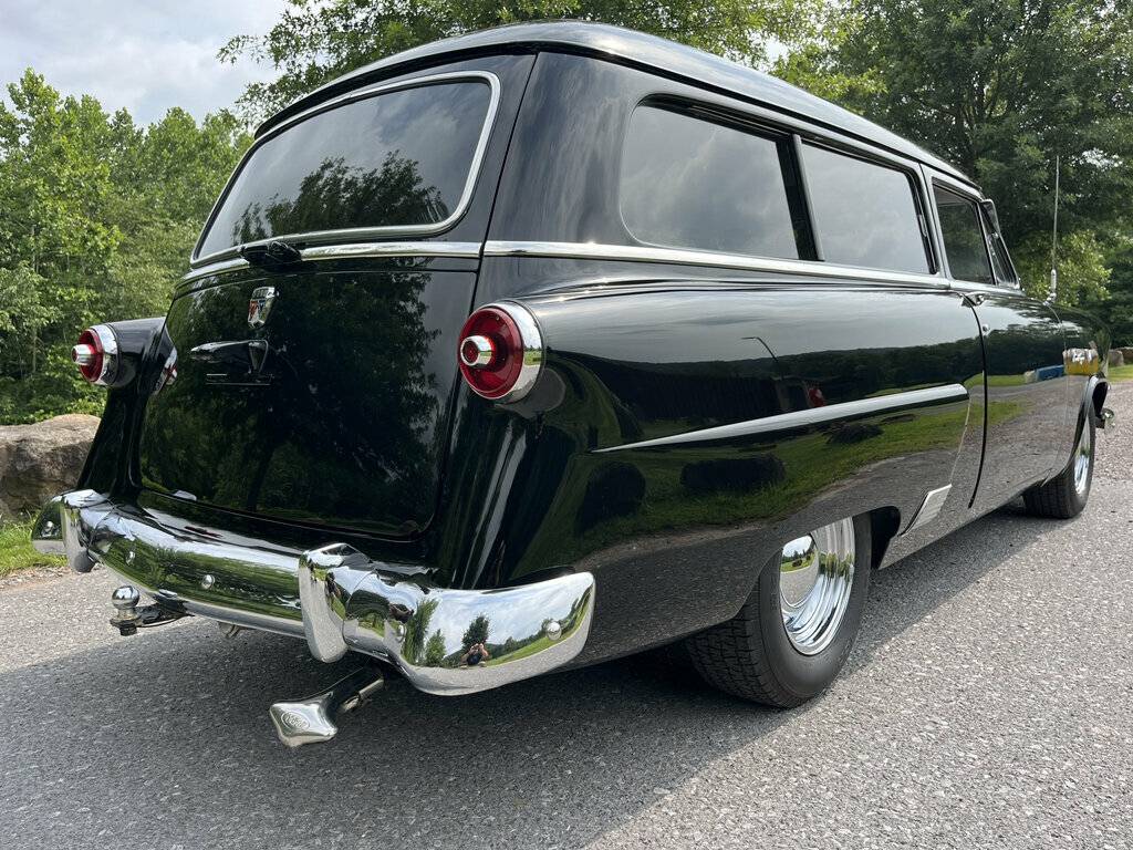 Ford-ranch-wagon-1953-black-4
