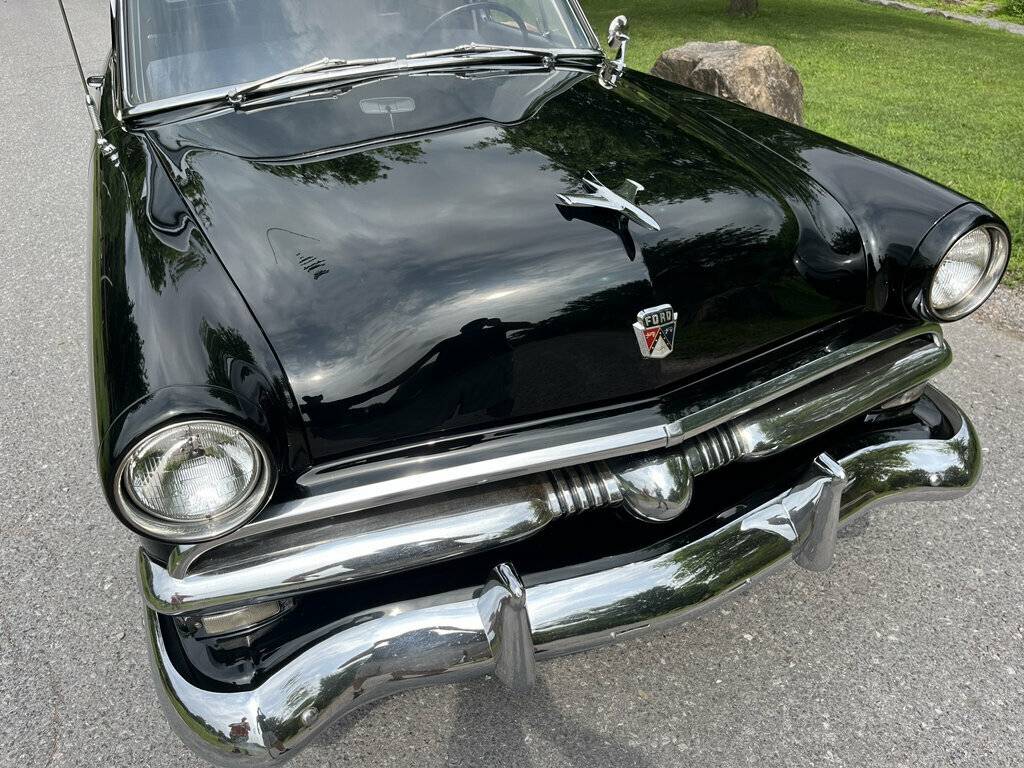 Ford-ranch-wagon-1953-black-8