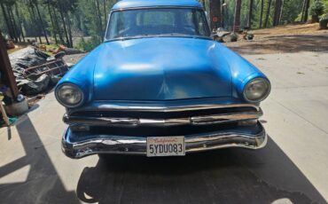 Ford-ranch-wagon-1953-blue-3