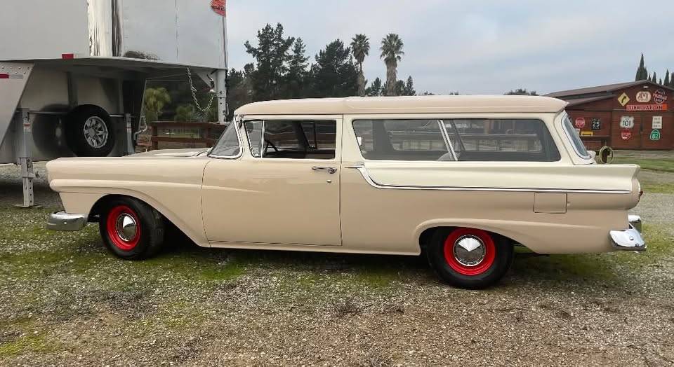 Ford-ranch-wagon-1957-1
