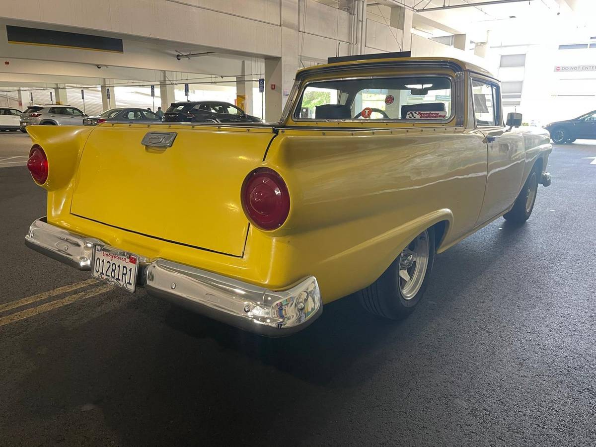 Ford-ranchero-1957-yellow-1