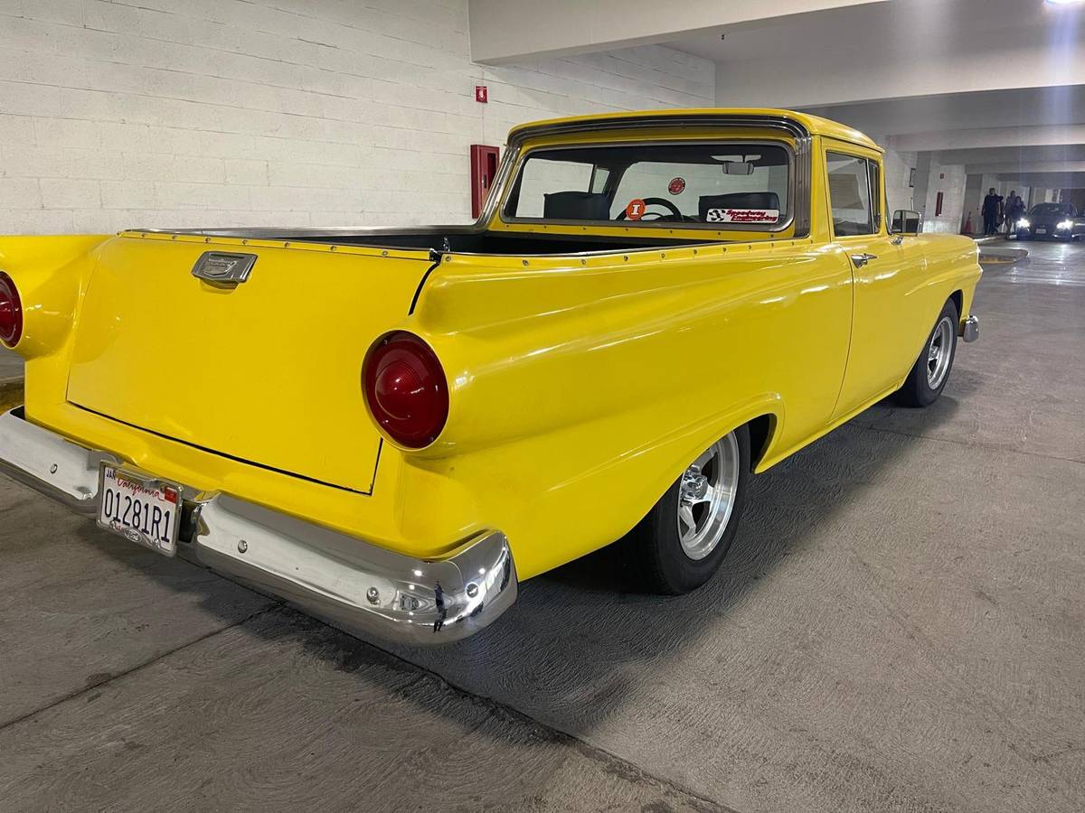 Ford-ranchero-1957-yellow-5