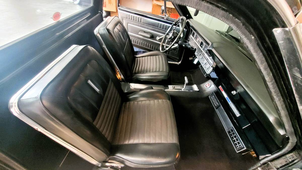 Ford-ranchero-1967-black-13