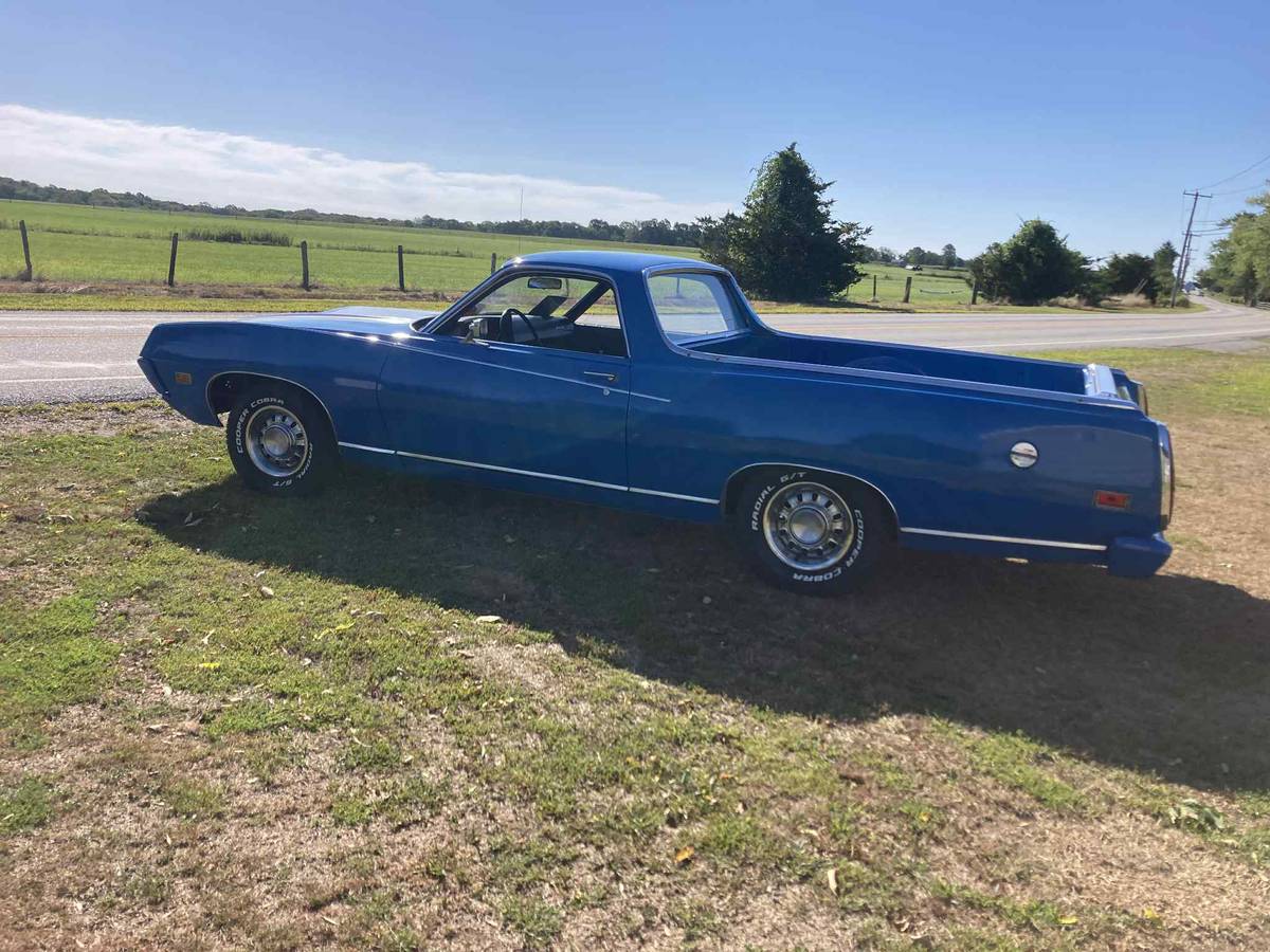 Ford-ranchero-1971-blue-1