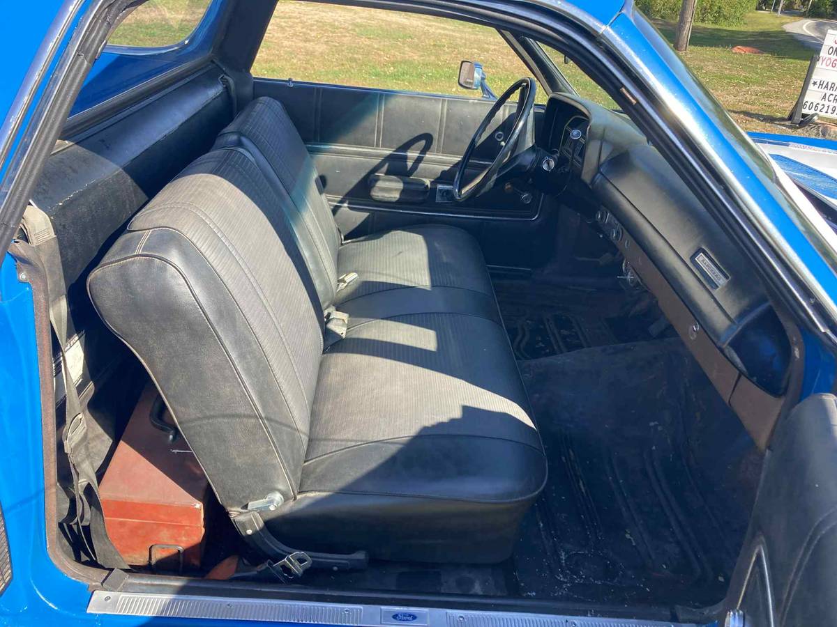 Ford-ranchero-1971-blue-10