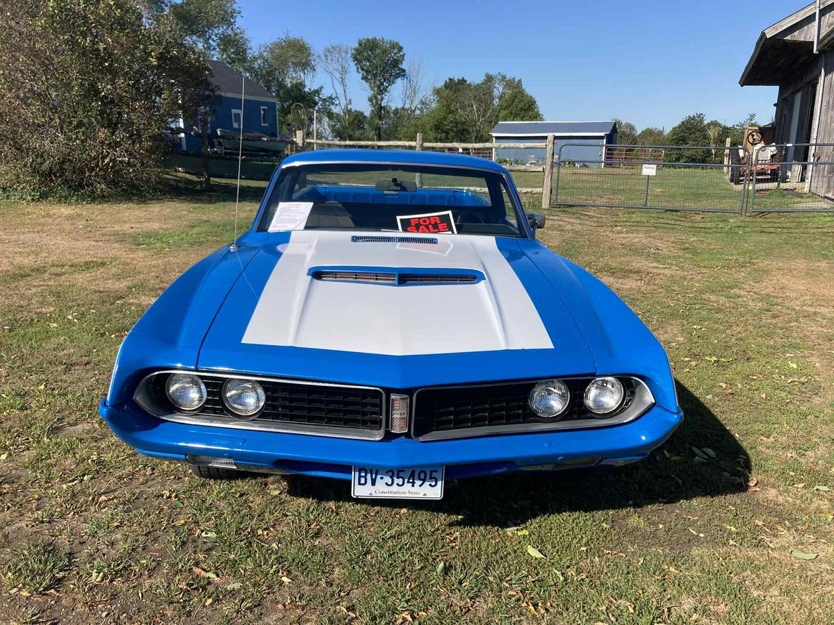Ford-ranchero-1971-blue-3