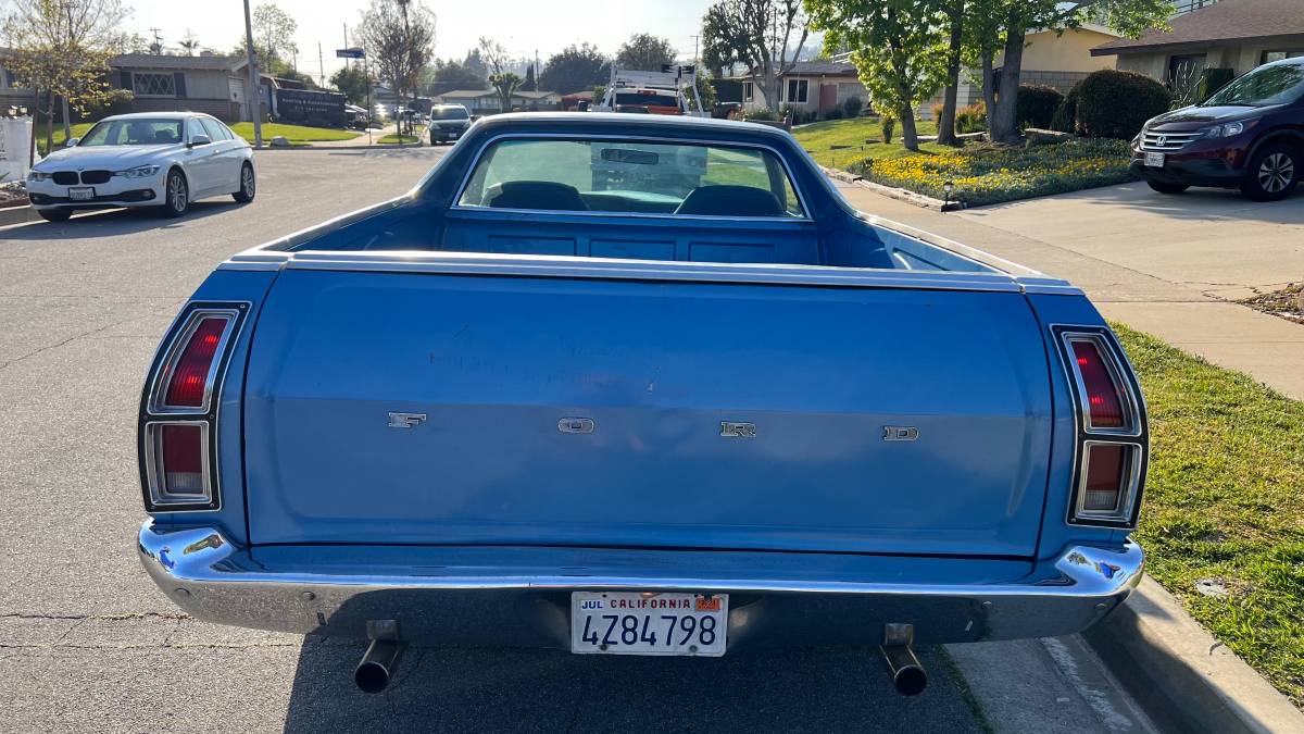 Ford-ranchero-500-1972-blue-5