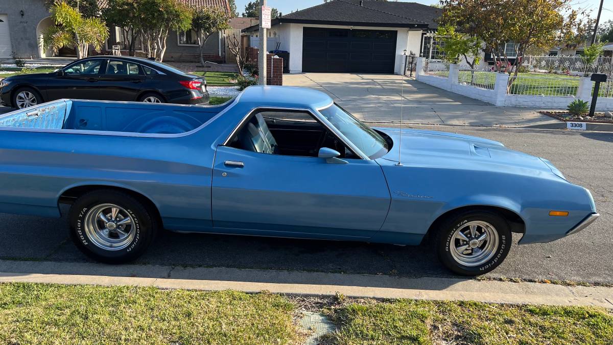 Ford-ranchero-500-1972-blue-6