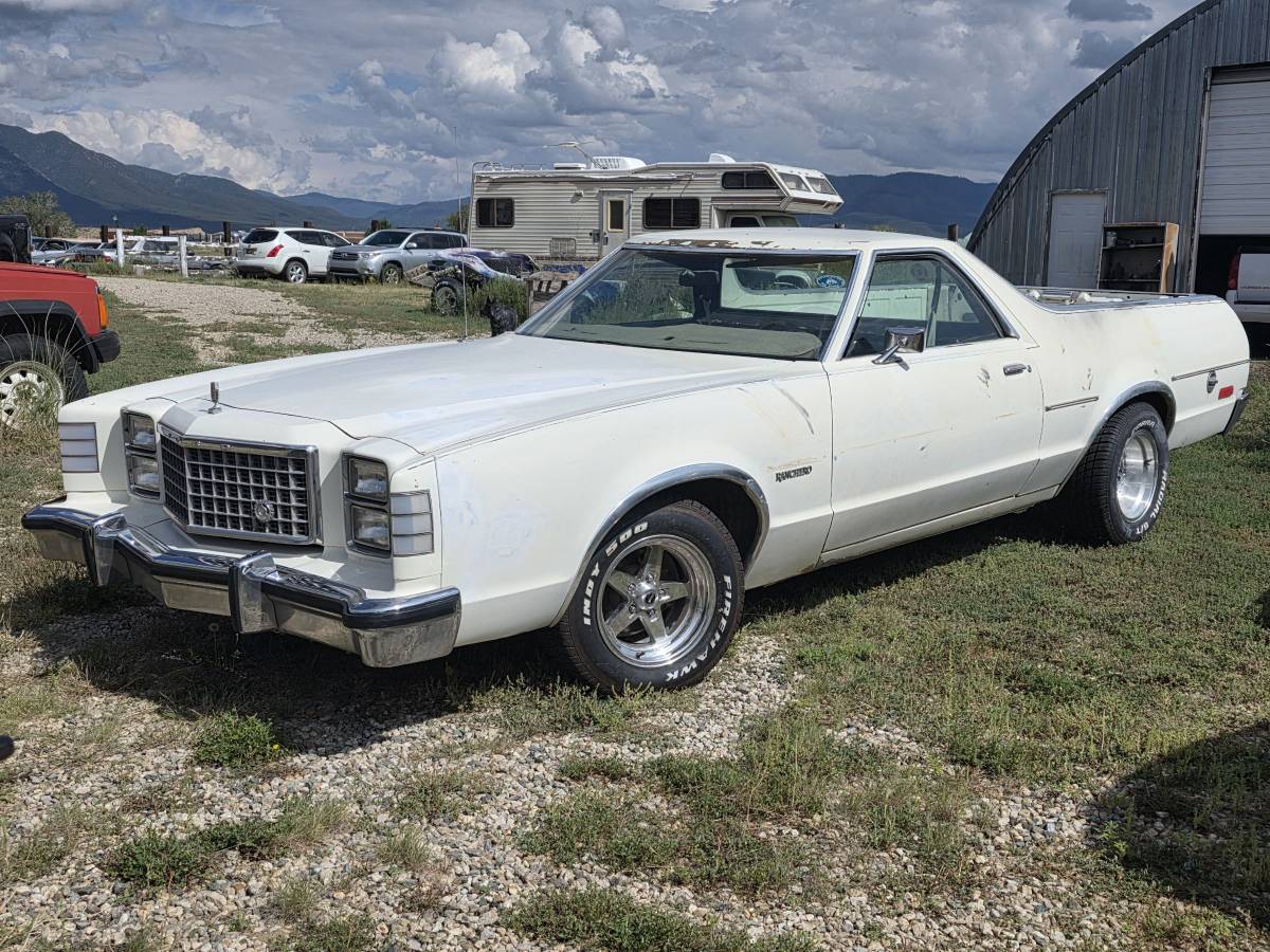 Ford-ranchero-500-1978-white