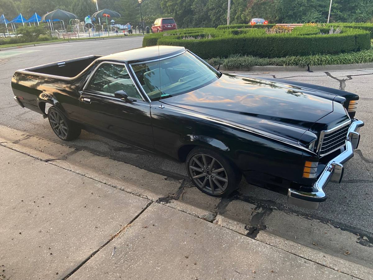 Ford-ranchero-gt-broughm-1979-black-4