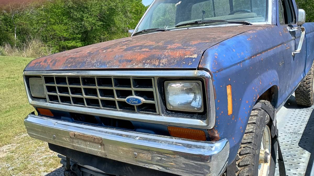 Ford-ranger-1985-blue-1