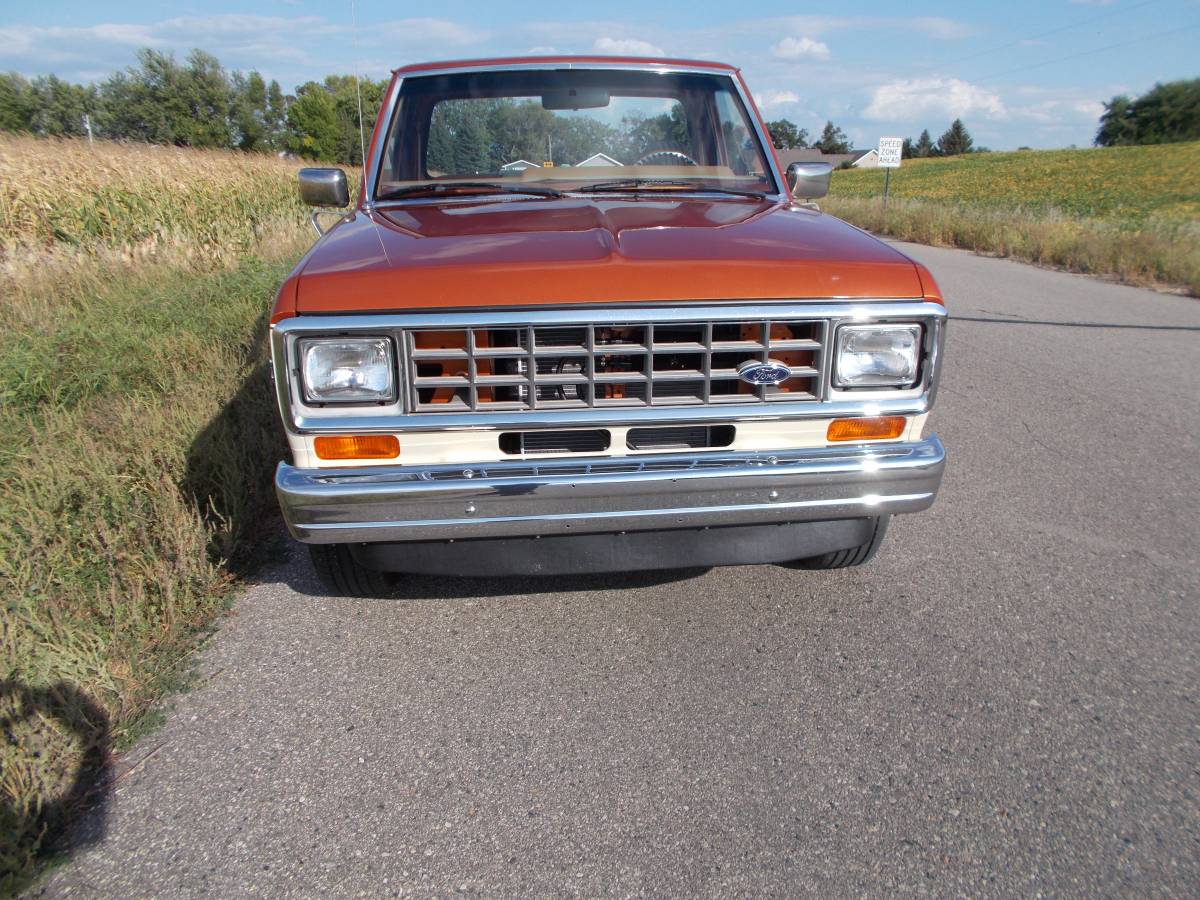 Ford-ranger-1985-custom-14
