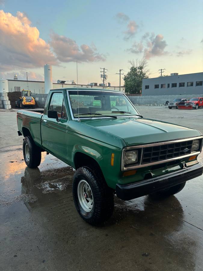 Ford-ranger-1987-green