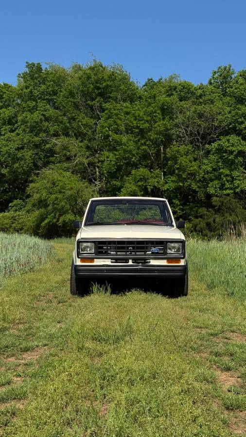 Ford-ranger-1988-white-5
