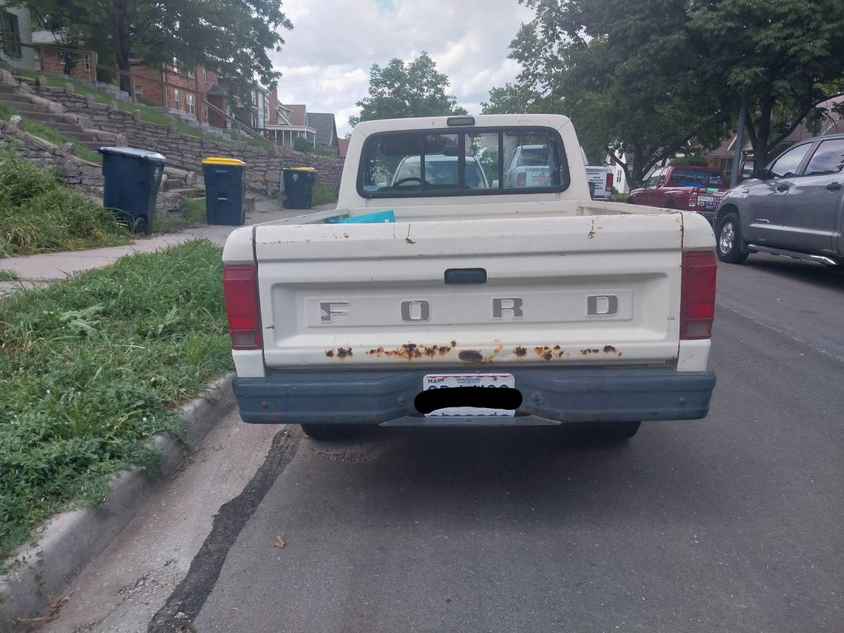 Ford-ranger-1989-white-4