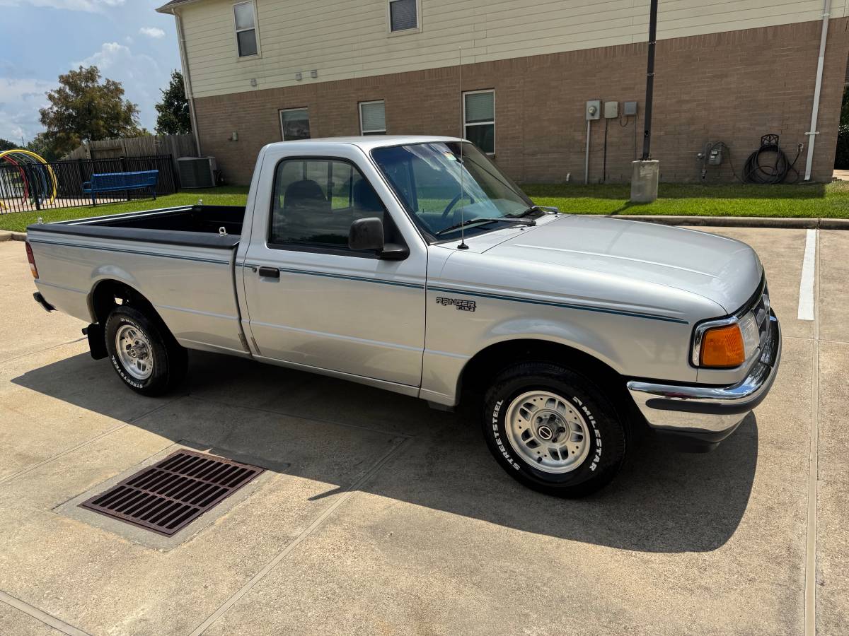 Ford-ranger-1993-10
