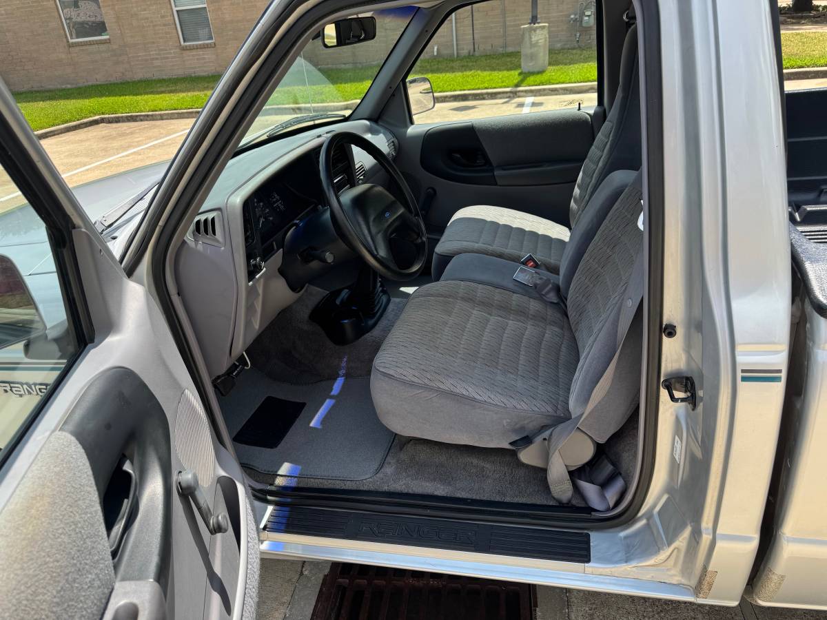 Ford-ranger-1993-11