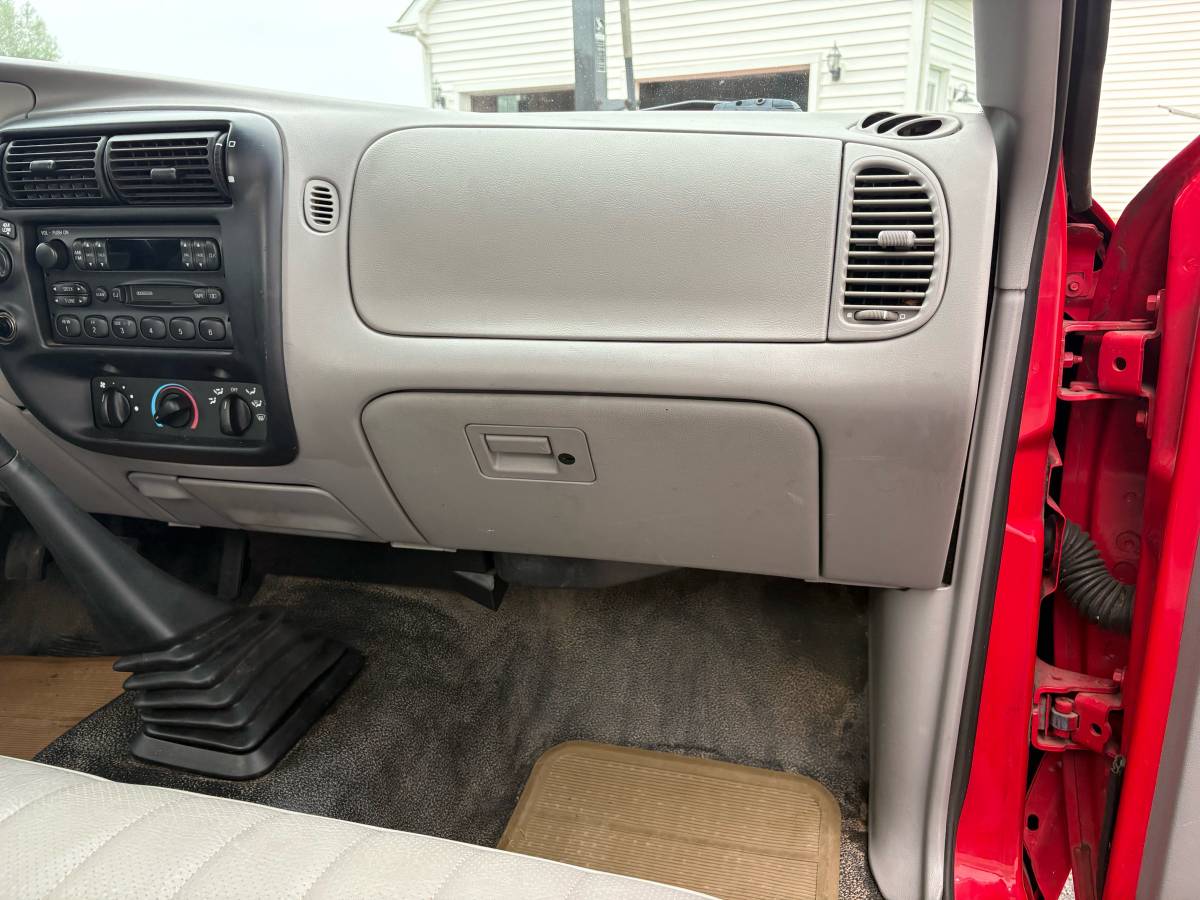 Ford-ranger-1995-red-10