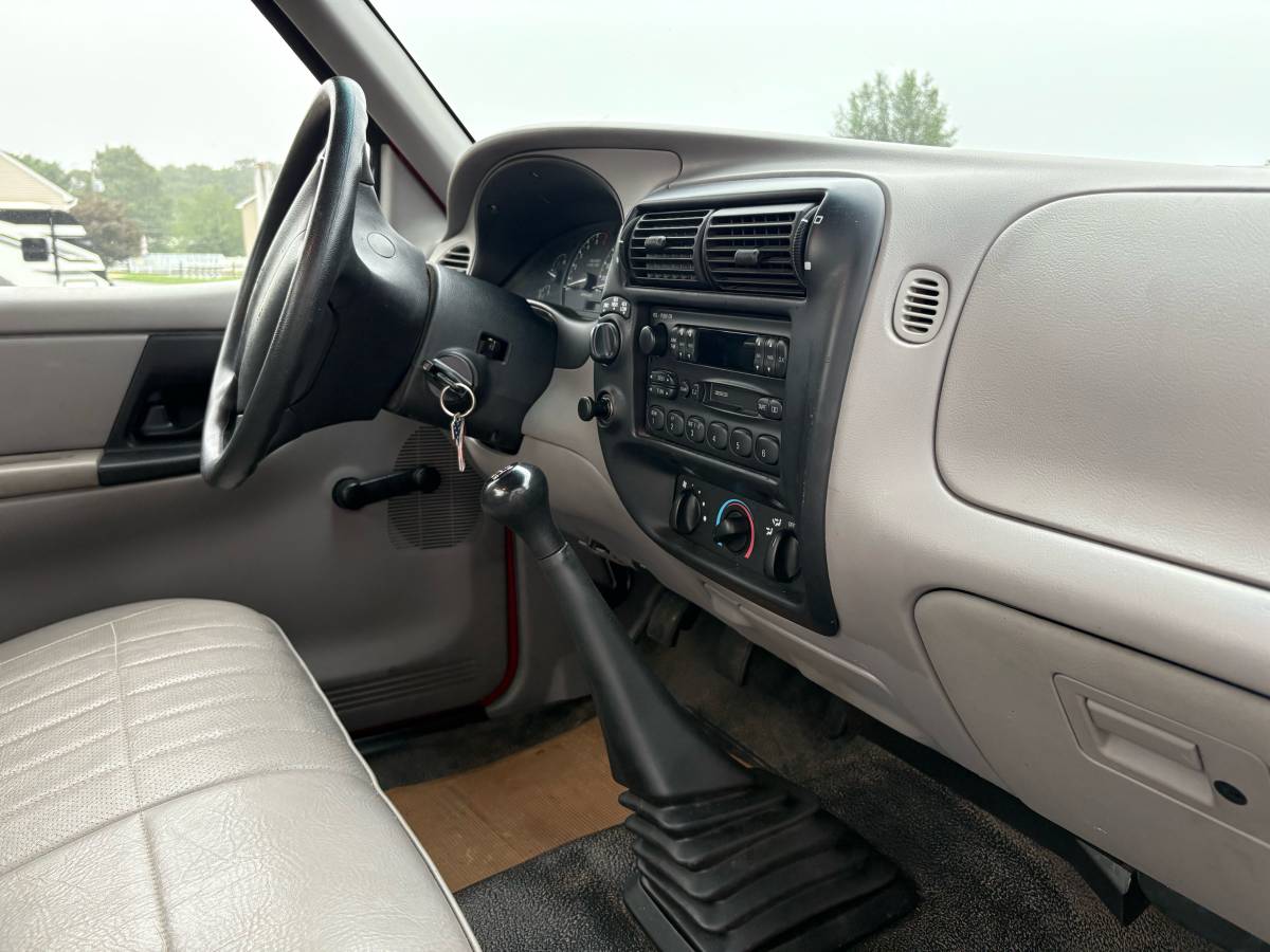Ford-ranger-1995-red-11