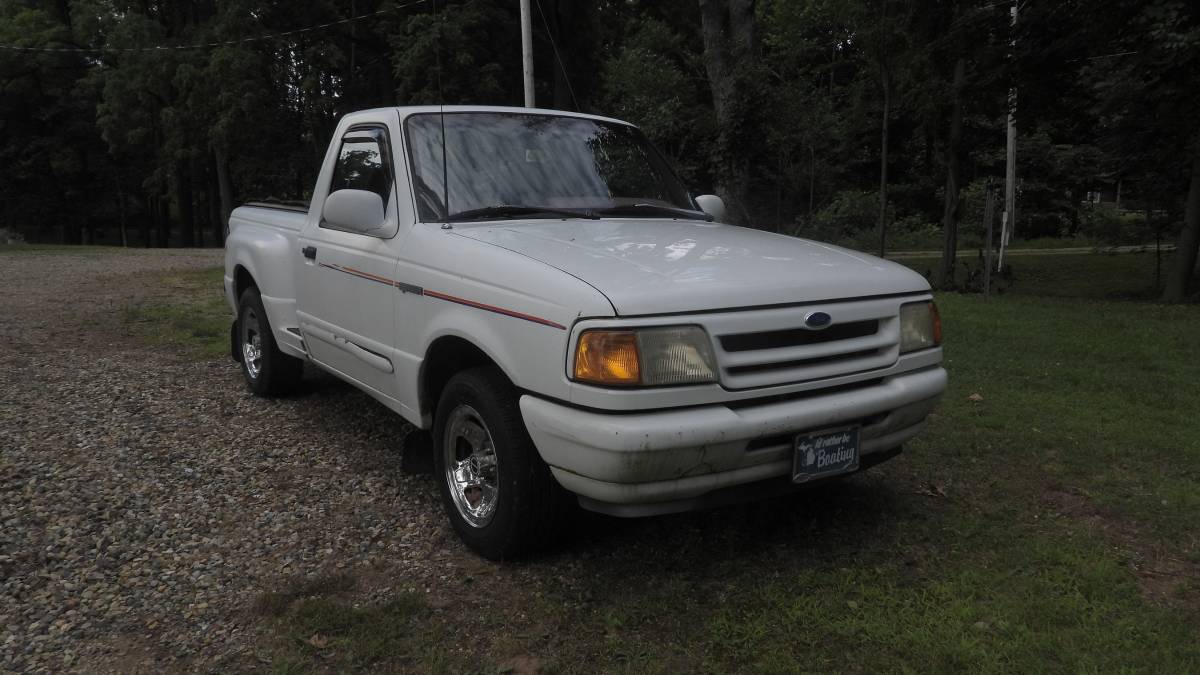 Ford-ranger-splash-1993-white