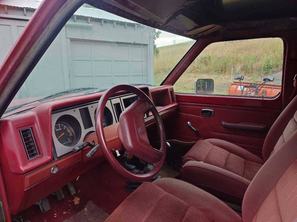 Ford-ranger-super-cab-1986-red-1