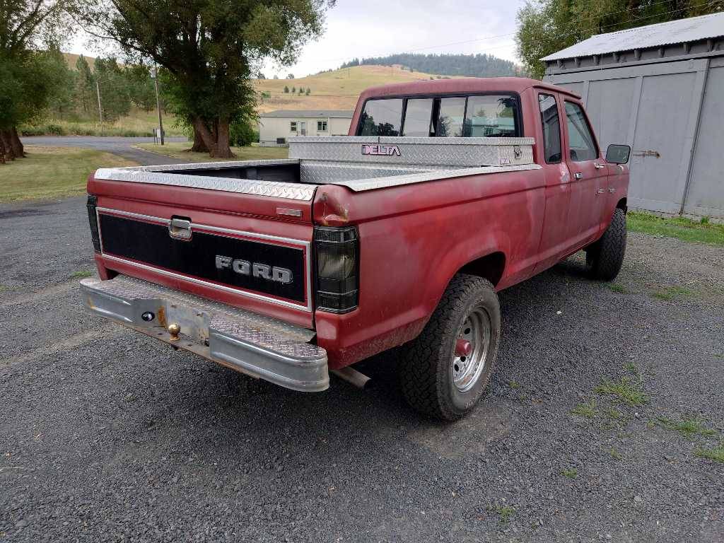 Ford-ranger-super-cab-1986-red-4