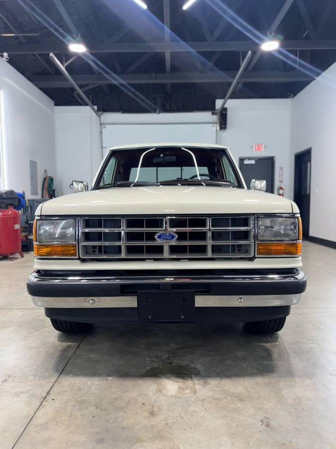 Ford-ranger-super-cab-1990-white-8