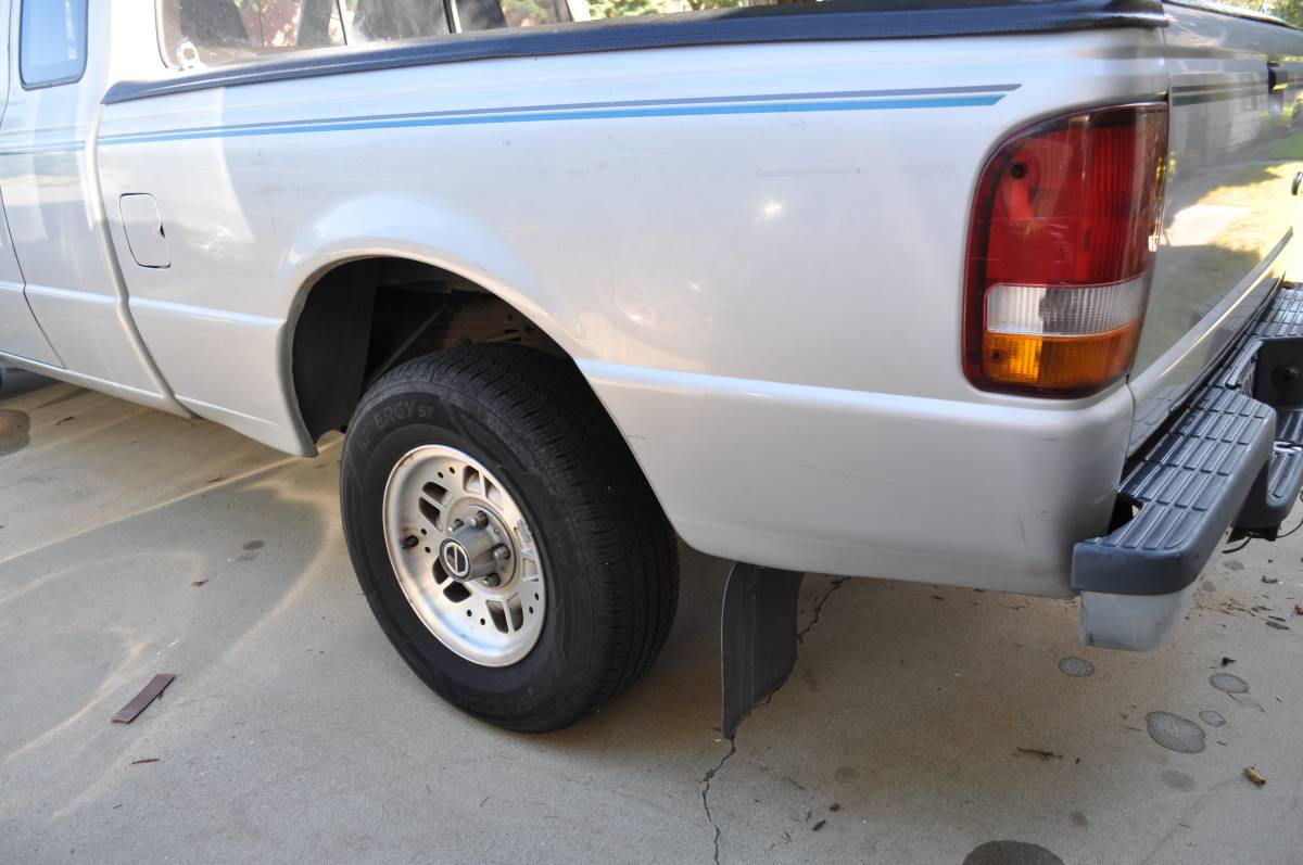 Ford-ranger-super-cab-1994-silver-2