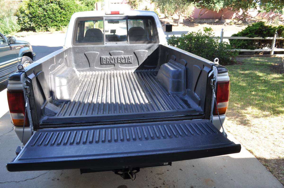 Ford-ranger-super-cab-1994-silver-3