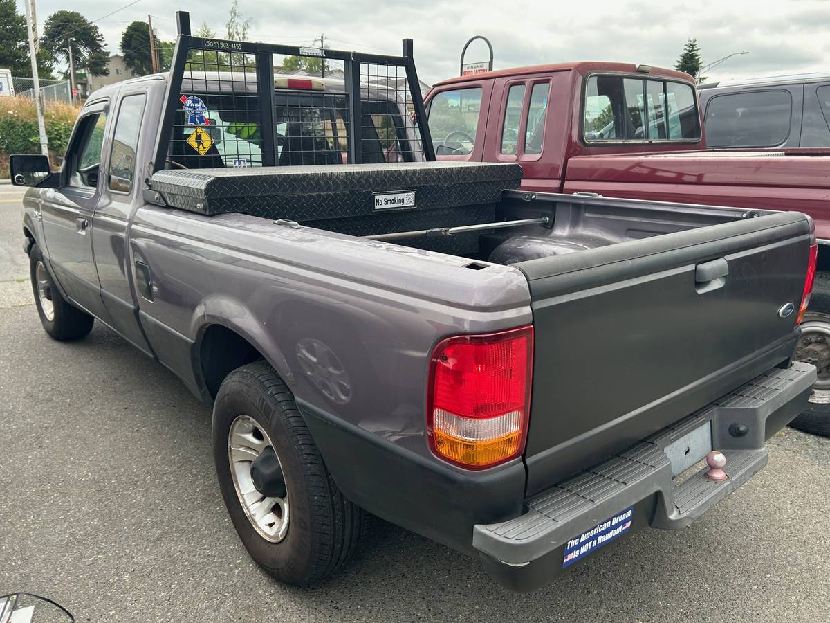 Ford-ranger-xl-1995-grey-1