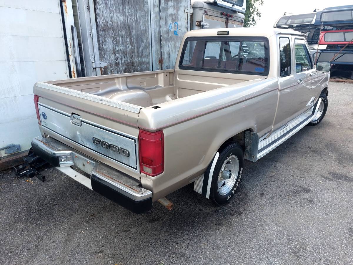 Ford-ranger-xlt-1987-brown-13