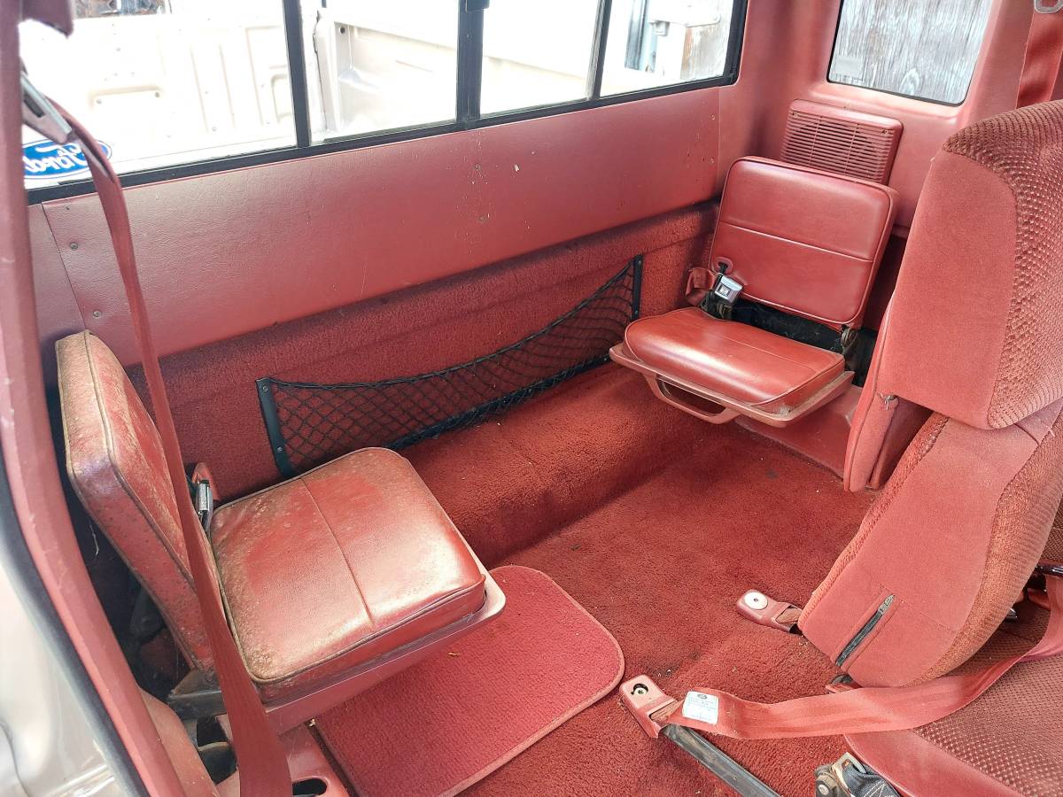 Ford-ranger-xlt-1987-brown-3