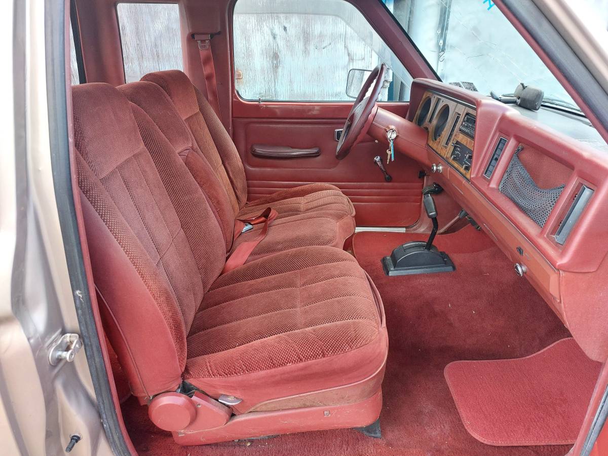 Ford-ranger-xlt-1987-brown-4