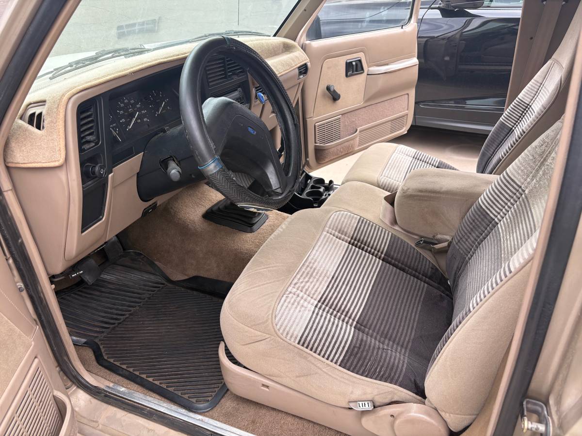 Ford-ranger-xlt-1991-brown-9
