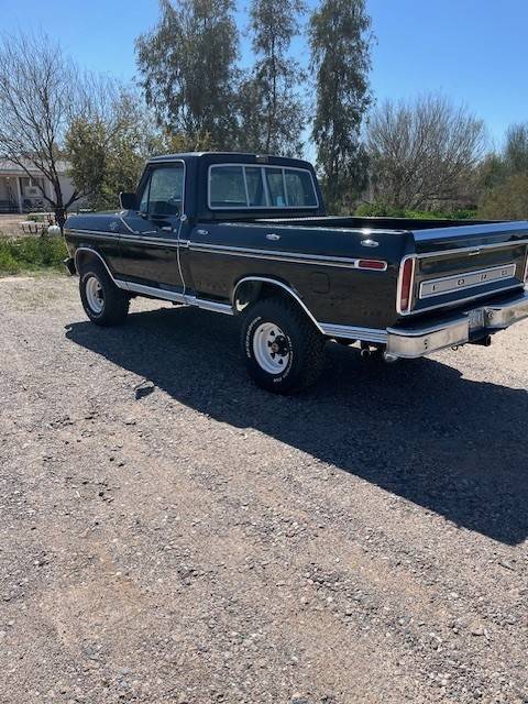 Ford-ranger-xlt-4x4-1978-black