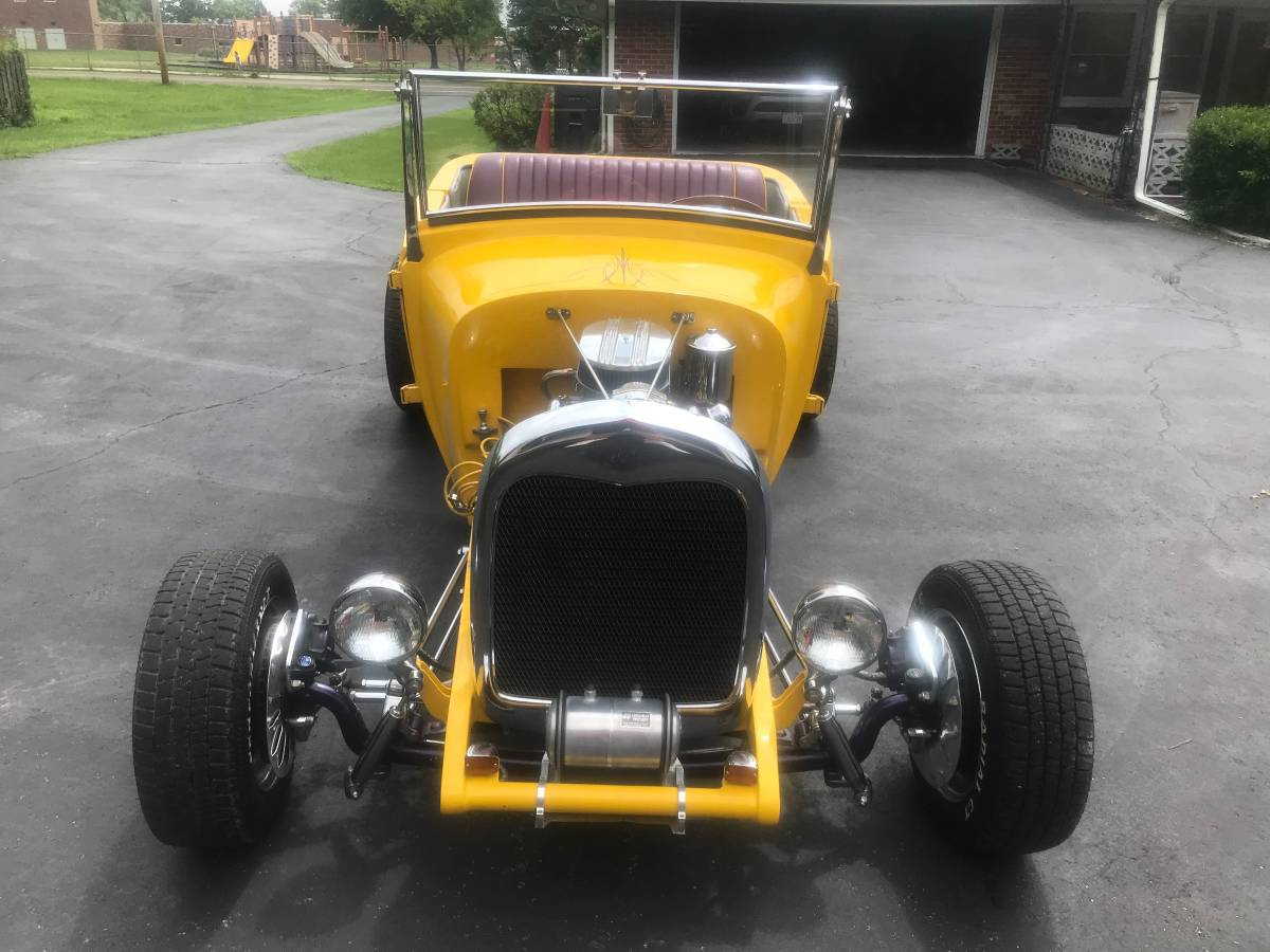 Ford-roadster-1928-1