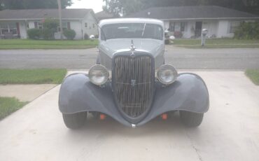 Ford-sedan-1934-grey-1