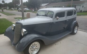 Ford-sedan-1934-grey