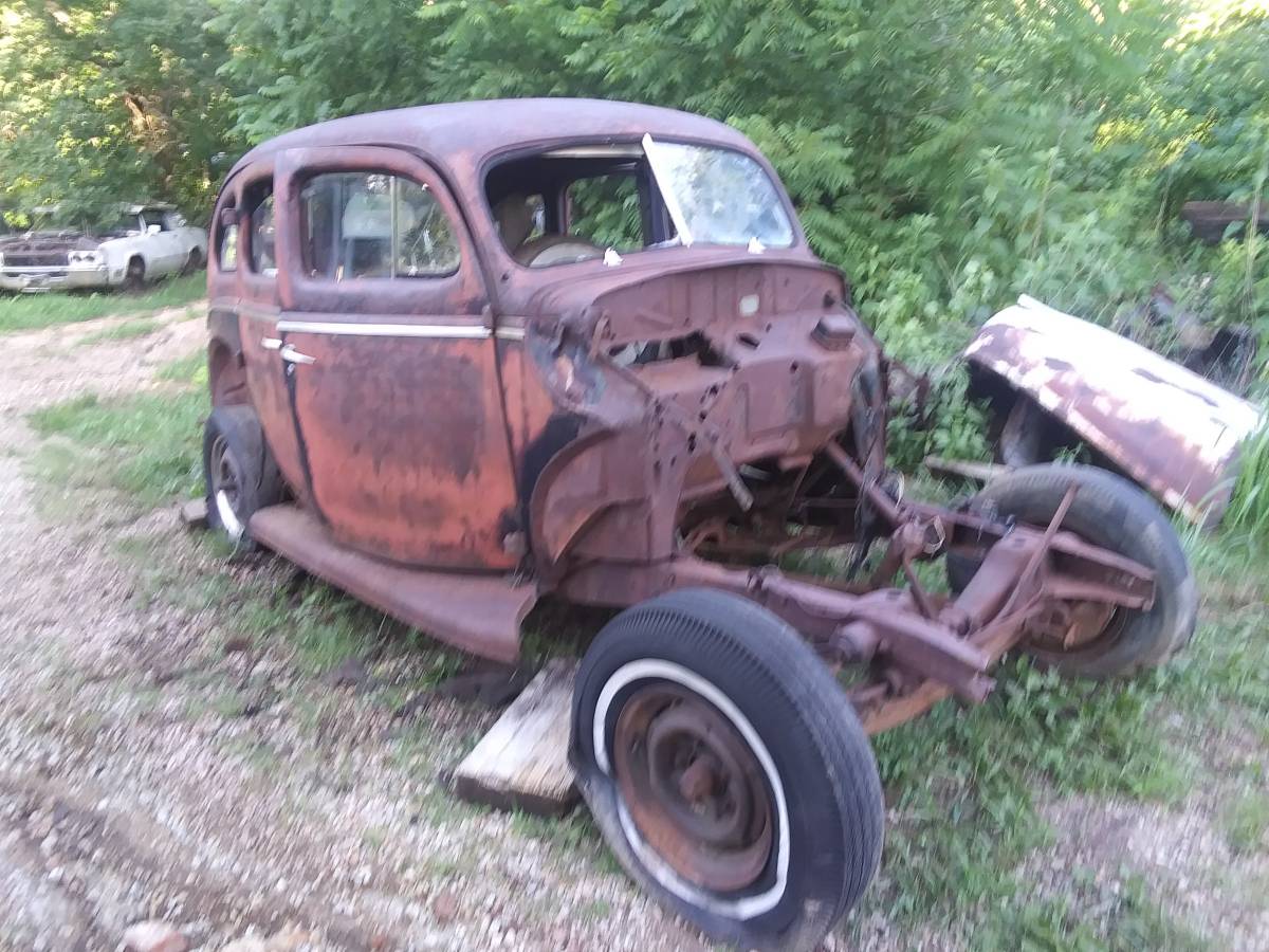 Ford-sedan-1940-11
