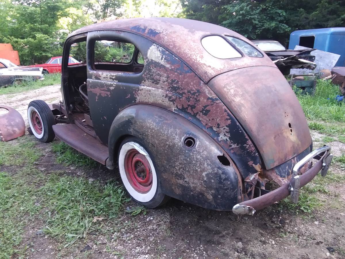 Ford-sedan-1940-18