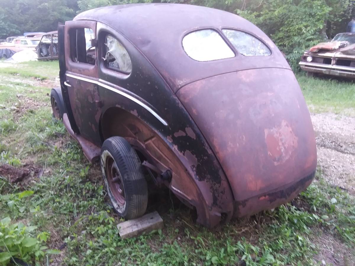 Ford-sedan-1940-8