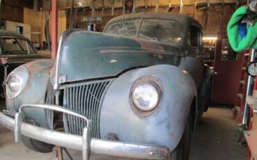 Ford-sedan-1940-green-1