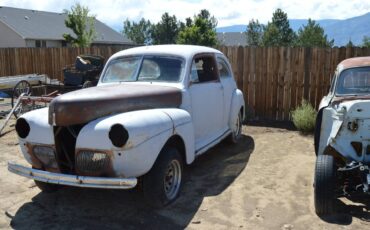 Ford-sedan-1941-grey-8