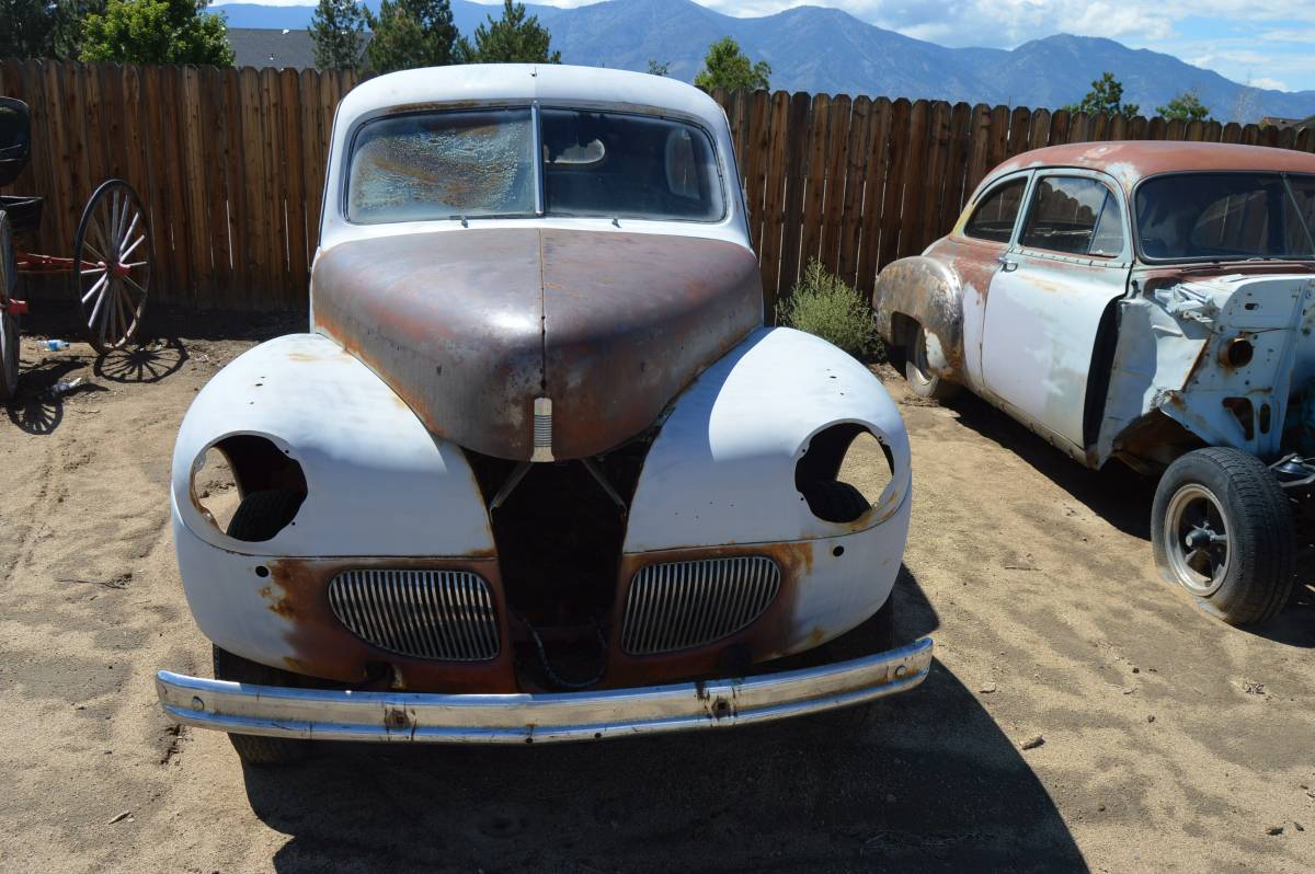 Ford-sedan-1941-grey-9