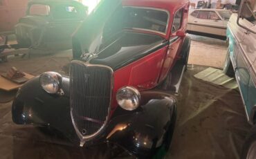 Ford-sedan-delivery-1933-red-1